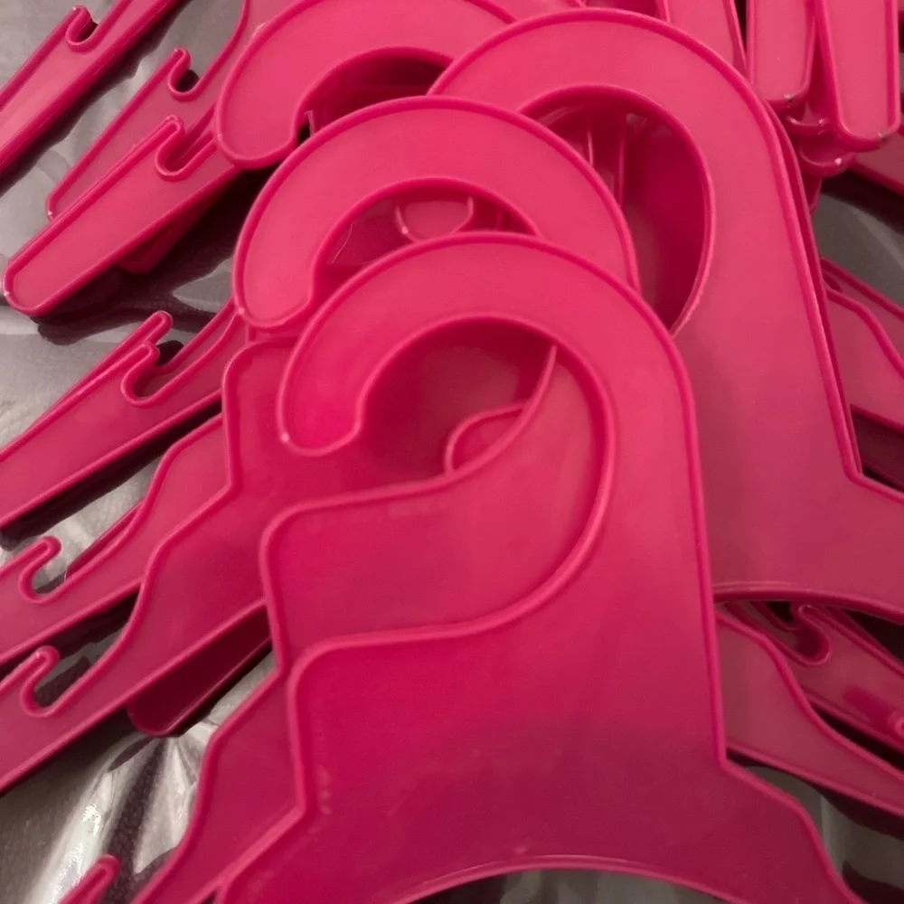 🅽🅴🆆 Pink Pet Clothing hangers / Dog clothing or cat clothing